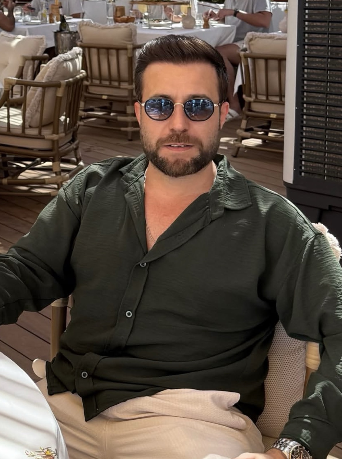 Emrah Sınaç — Vega Kuaför Bodrum kurucusu ve baş stilisti